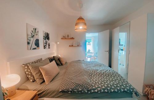 Los Mojones Apartment | Discover Casa Rosalía II: Oceanfront Haven in Puerto del Carmen