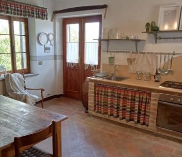 SantʼAngelo in Pontano House | Cozy Casa RosaMatilda: Exceptional Oceanfront Retreat