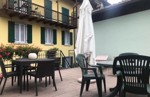 Locca Apartment | Cozy Casa Rosella: Oceanfront Retreat with Pet-Friendly Perks