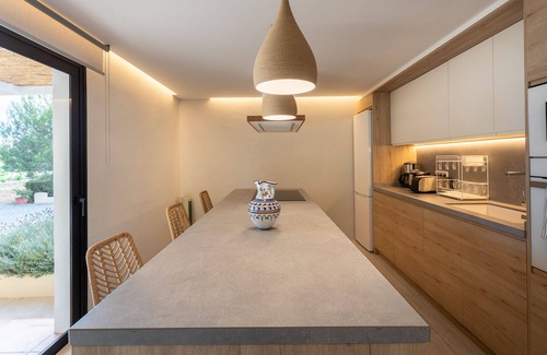 Santa Eulalia del Rio Villa | Casa Rosita: Family-Friendly Retreat by Niu Blau Beach
