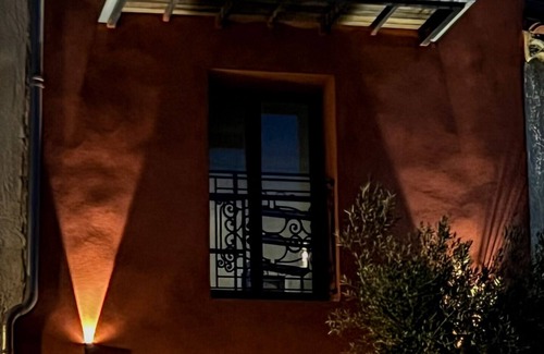 Signes House | Experience CASA ROSSA: Gite for 4 Near Circuit du Castellet