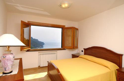 Ravello Apartment | Relax at Casa Rossa: 4-Star Retreat with Hot Tub Oasis