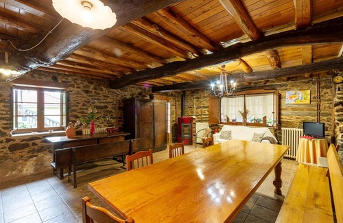 Doade House | Casa Ruperto: Guest Rated 8.9, Pet and Child Friendly Stay