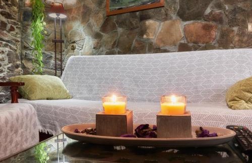 Noceda House | Pet-Friendly Retreat at Casa Rural Abuelo Jose Awaits You