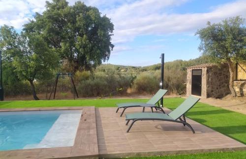 San Vicente de Alcantara House | Discover Casa Rural La Vega: Pet-Friendly Retreat with Ocean View