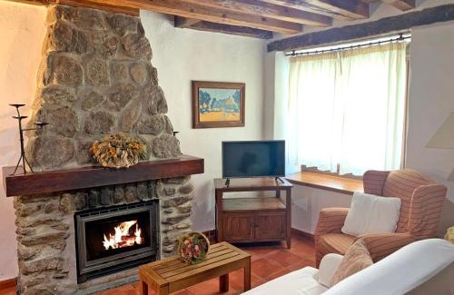 Rascafria House | Pet-Friendly Getaway at Casa Rural Álamo - Valle de El Paular