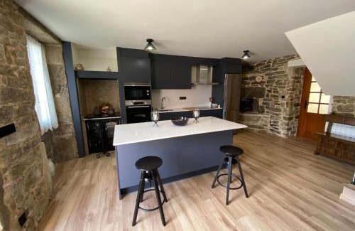 Cabana de Bergantinos House | Discover Casa Rural A Santiaga with Oceanfront Views