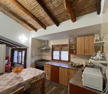 Alcala del Jucar House | Experience Casa Rural Abuela Gaspara: Top-Rated & Family-Friendly