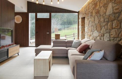 Elgoibar House | Discover Casa Rural Akei - Family-Friendly Basque Retreat