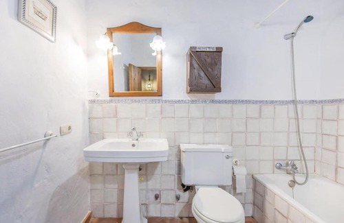Zahara de la Sierra House | Welcoming Casa Rural Altillo: Pet-Friendly Retreat