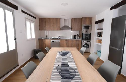 Alborea House | Pet-Friendly Retreat at Casa Rural Alborelax with Hot Tub