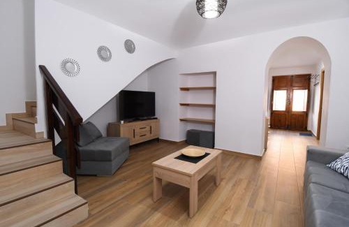 Alborea House | Pet-Friendly Retreat at Casa Rural Alborelax with Hot Tub