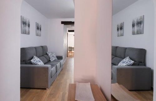 Alborea House | Pet-Friendly Retreat at Casa Rural Alborelax with Hot Tub
