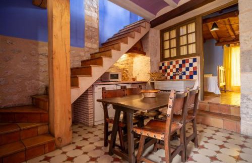 Alcala del Jucar House | Pet-Friendly Getaway at Casa Rural Aldaba - Rated 9/10