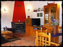 Valverde House | Family-Friendly Retreat at Casa Rural Amasín - Rated 9.2/10