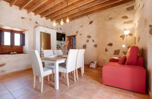 Pajara House | Inviting Casa Rural Andresito: Rated 9.4/10 with Pool Access