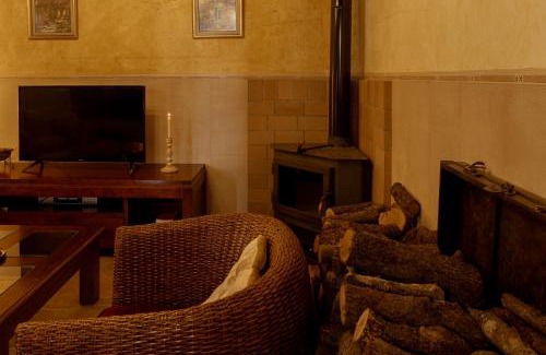 Hervas House | Inviting Casa Rural Beit Shalom - Guest Rated 9.1/10!
