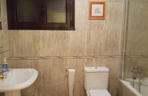Blascosancho House | Inviting Casa Rural Blascosancho: Family-Friendly Retreat