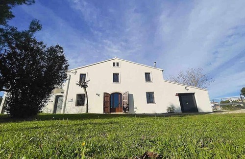 Font-Rubi House | Cozy Casa Rural Cal Casetó: Child-Friendly Escape