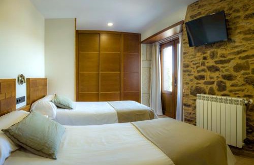 Melide House | Seaside Retreat at Casa Rural Camino Real - 10/10 Rated