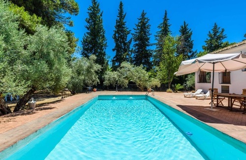 Baeza Villa | Relaxing Casa Rural Casería San José Baeza with Private Pool
