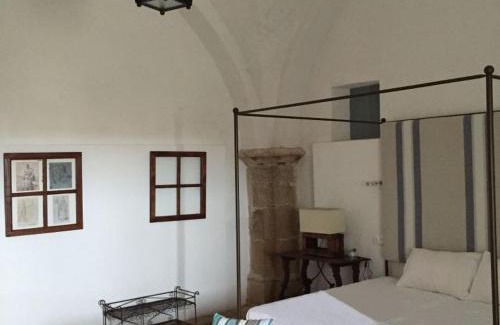 Caceres House | Family-Friendly Getaway at Casa Rural Castillo de Cáceres