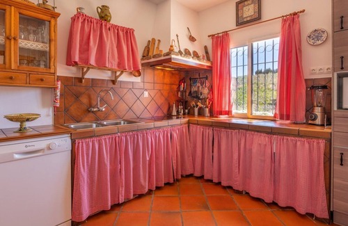 Antequera Villa | Relaxing Getaway at Casa Rural Cayara in Villanueva