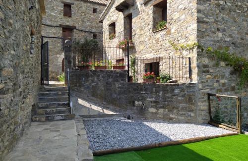 Bestue Apartment | Guest Rated 9/10: Family-Friendly Casa Rural Chuan Murillo