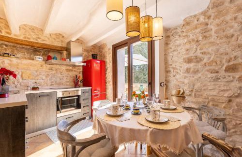 Ardenya House | Tranquil Casa Taronja & Canyella: Nature Retreat Near Beach