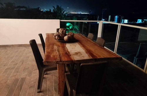 La Boquilla Cottage | Cozy Casa Rural: Private Pool & Beachfront Retreat