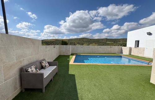 Antequera Ski Chalet | Pet-Friendly Casa Rural Cortijo Cerro Limon with Ocean Views