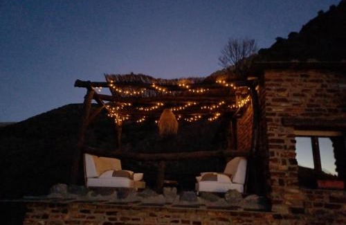 Trevelez Ski Chalet | Pet-Friendly Casa Rural Cortijo Molino Altero with Ocean Views