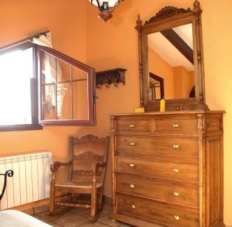 Almagro House | Rustic Retreat with Spa and Family-Friendly Amenities