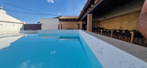 Buenache de Alarcon House | Relax at Casa Rural del Pantano with Stunning Ocean Views