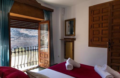 Alcala del Jucar House | Pet-Friendly Escape at Casa Rural del Juez - Rated 9/10