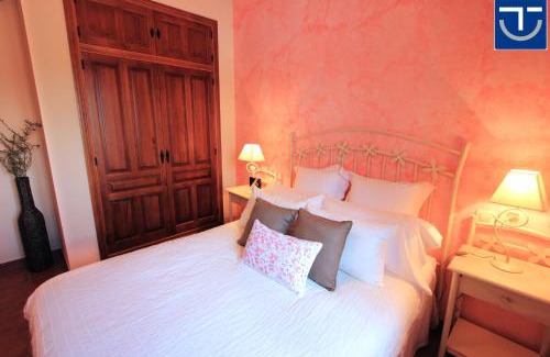 El Canuelo House | Family-Friendly Retreat at Casa Rural Don Lope - Rated 9.3