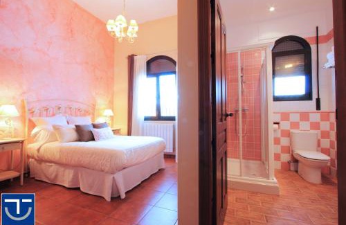El Canuelo House | Family-Friendly Retreat at Casa Rural Don Lope - Rated 9.3