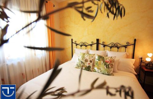El Canuelo House | Family-Friendly Retreat at Casa Rural Don Lope - Rated 9.3