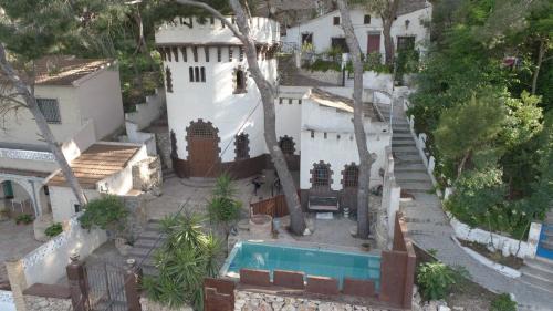 Yecla House | Discover Casa Rural el Castillico: Family-Friendly Oasis