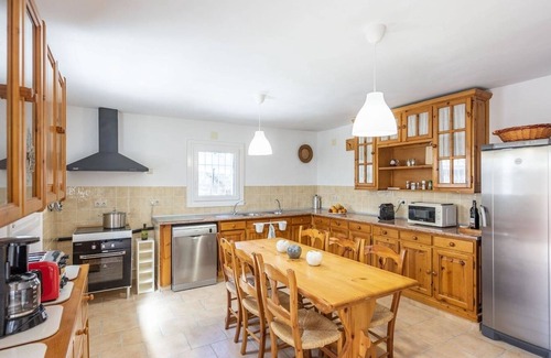 Alfarnate Villa | Guest Rated 10/10: Casa Rural El Ciruelo Loco Alfarnate