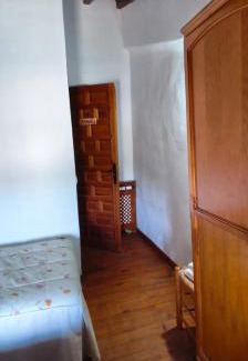 Hinojal House | Discover Casa Rural El Corralón: Pet-Friendly Retreat