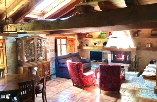 Pradena House | Discover Casa Rural El Covanchón: 9.9/10 & Family-Friendly