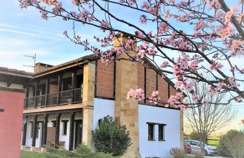 Rumoroso Apartment | Pet-Friendly Retreat at Casa Rural El Pozo Tremeo