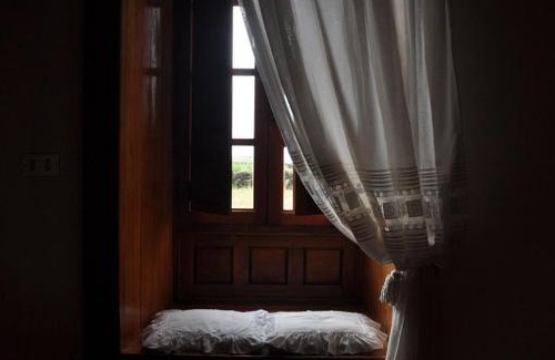 Valverde House | Pet-Friendly Casa Rural El Tesón II with Kitchen Amenities