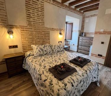 Fontiveros Apartment | Pet-Friendly Retreat at Casa Rural El Torreón - 9.1 Rating