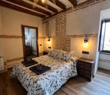 Fontiveros Apartment | Pet-Friendly Retreat at Casa Rural El Torreón - 9.1 Rating