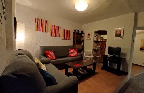 Cabeza la Vaca House | Pet-Friendly Retreat at Casa Rural El Trepador Azul