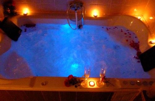 Chert House | Pet-Friendly Retreat at Casa Rural El Turmell with Spa & Pool