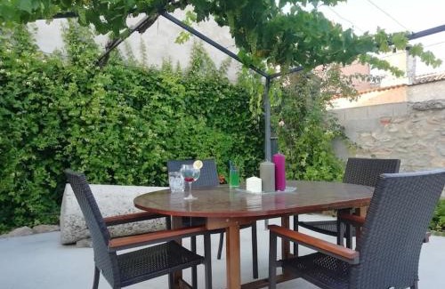 La Gila House | Family-Friendly Retreat at Casa Rural en Cañón Río Júcar