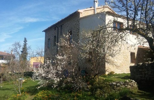 Lledo Ski Chalet | Pet-Friendly Casa Rural en el Matarraña with Pool & Family Fun